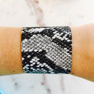 ALV jewels snakeskin cuff